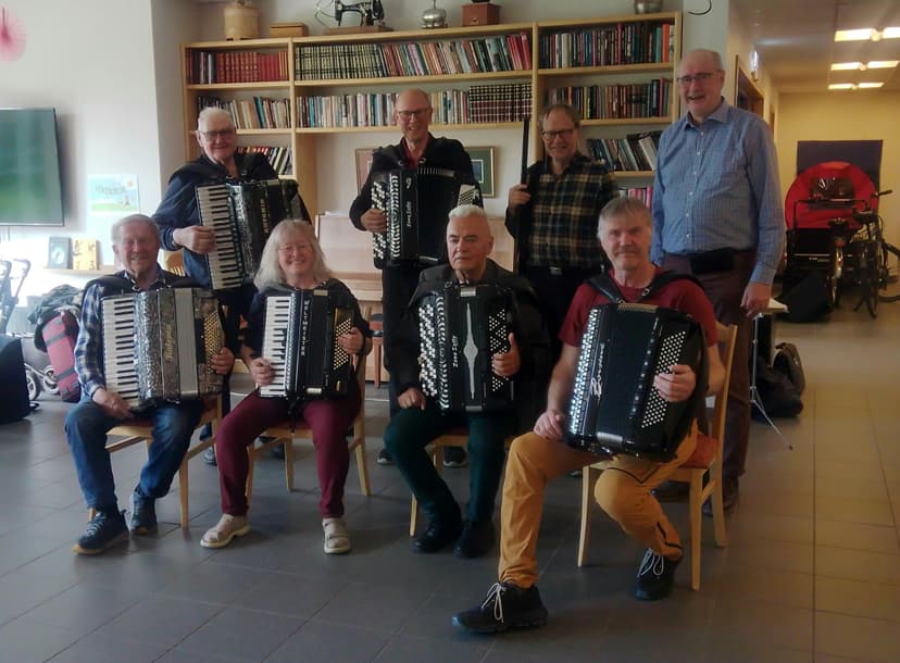 Matinékonsert // Tynset trekkspillklubb og Tynset spellmannslag